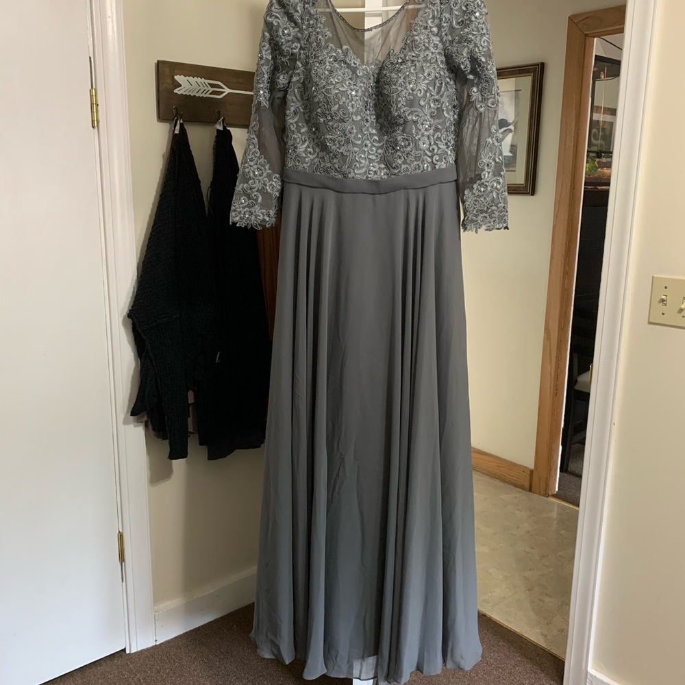 Jj’s house dress size 12